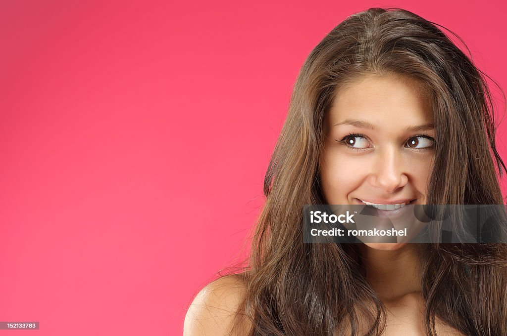 Retrato de primer plano de una hermosa modelo - Foto de stock de 20 a 29 años libre de derechos