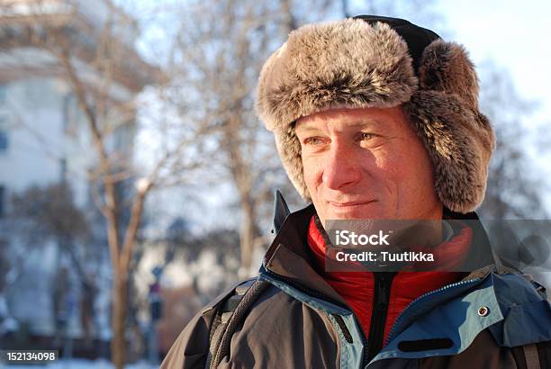 Mann In Eine Russische Mütze Stockfoto und mehr Bilder von Erwachsene Person - Erwachsene Person, Fotografie, Frost