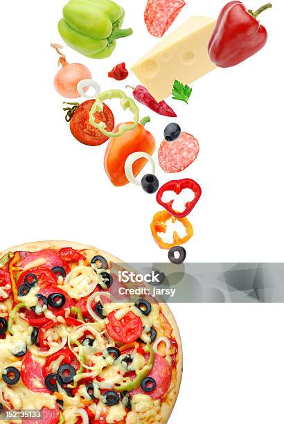 Pizza I Składniki - zdjęcia stockowe i więcej obrazów Biały - Biały, Cebula, Czerwony