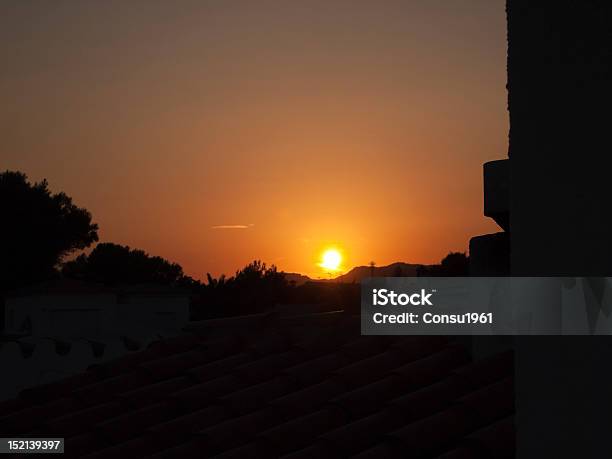 Puesta Del Sol Foto de stock y más banco de imágenes de Aire libre - Aire libre, Anochecer, Comunidad Autónoma de Cataluña