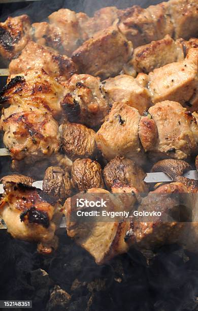 Foto de Espetos No Grill e mais fotos de stock de Calor - Calor, Carne, Carvão