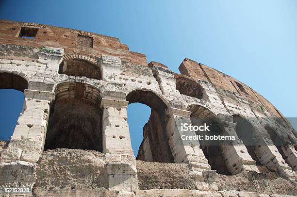 Римский Колизей — стоковые фотографии и другие картинки Амфитеатр - Амфитеатр, Без людей, Горизонтальный