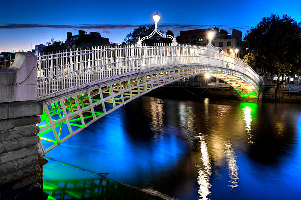 Puente de Dublín - foto de stock