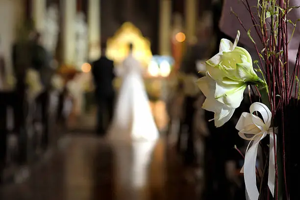 Photo of White flower wedding decoration