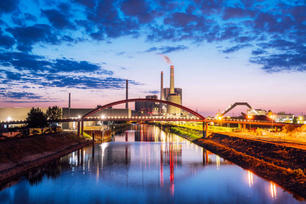 istock Coal-fired power plant at Mannheim in Germany 1521550106