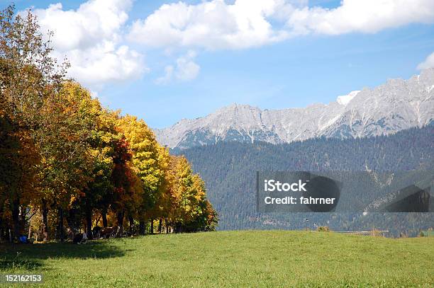 Foto de Outono Nos Alpes Austríacos e mais fotos de stock de Alpes europeus - Alpes europeus, Beleza natural - Natureza, Bosque - Floresta