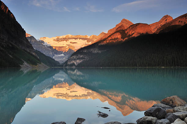 istock Lake Louise, Banff National Park 152162176