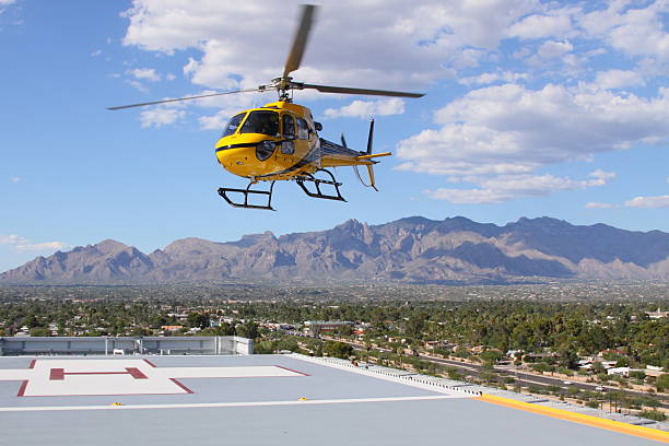 ambulance de l'air - mt lemmon photos et images de collection