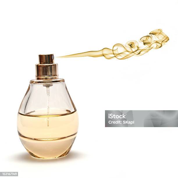 Pulverizar Parfume Amarelo Sobre Fundo Branco - Fotografias de stock e mais imagens de Abstrato - Abstrato, Acender, Amarelo