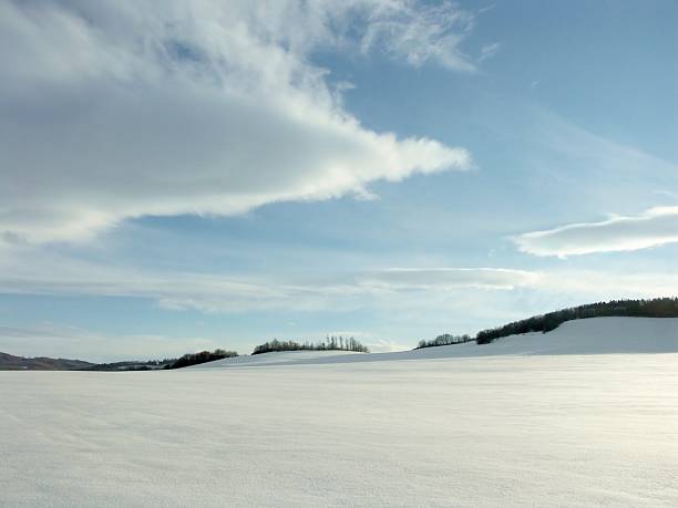 paesaggio invernale - sunrise mountain winter arctic foto e immagini stock