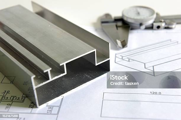 Producto Y Dibujo Foto de stock y más banco de imágenes de Aluminio - Aluminio, Calibrador, Control de calidad