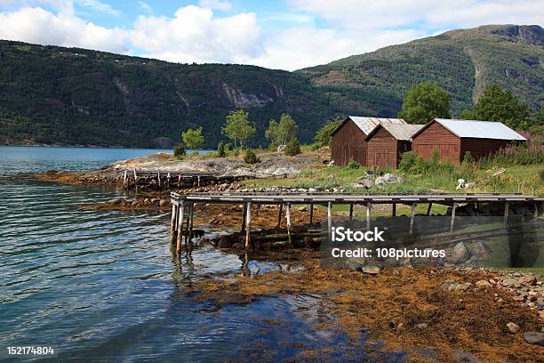 古い木製の埠頭とボートハウス - スウェーデンのストックフォトや画像を多数ご用意 - スウェーデン, スウェーデン文化, スカンジナビア