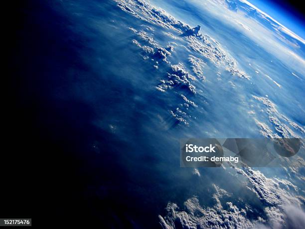 Земли От Ближнем Космосе — стоковые фотографии и другие картинки Вид со спутника - Вид со спутника, Планета Земля, Облако