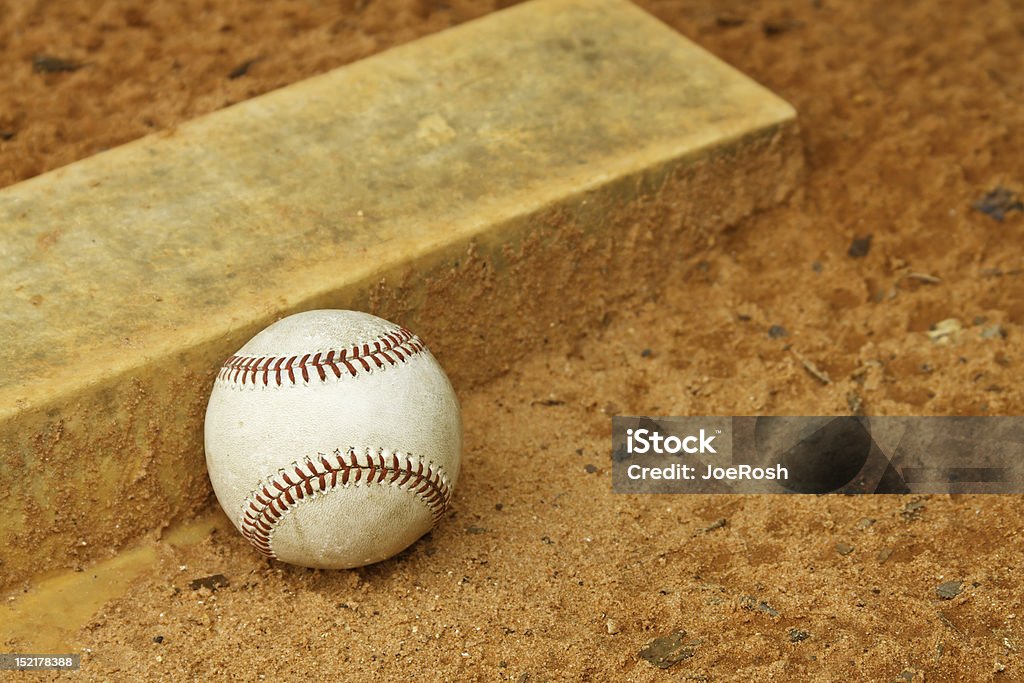 Baseball au Pitchers Mound - Photo de Adolescence libre de droits