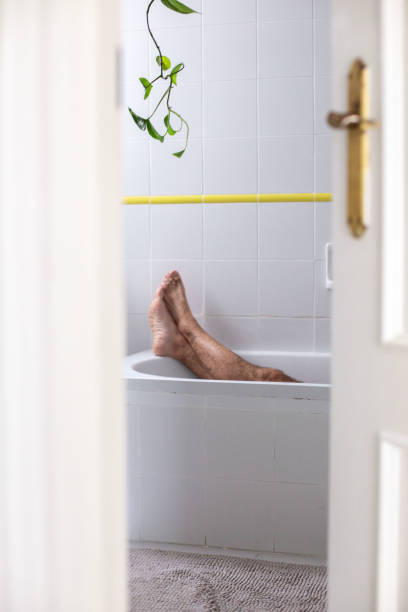 istock Nap in the bathtub 1521794870