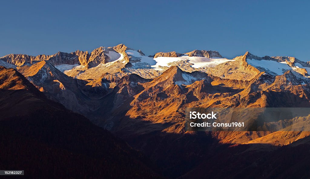 Las montañas - Foto de stock de Aire libre libre de derechos