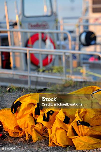 Foto de Boom Do Petróleo E Barcos e mais fotos de stock de Alabama - Alabama, Estados da Costa do Golfo, Fotografia - Imagem