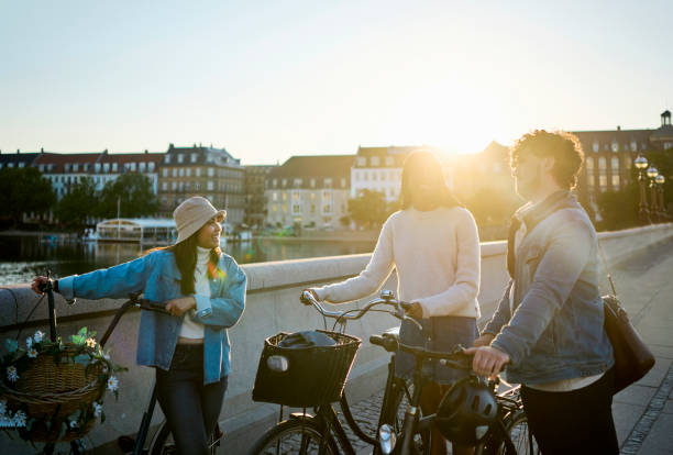 istock Cityscape Connection: Multi-Ethnic Friends Create Memorable Moments through Cycling 1522149336