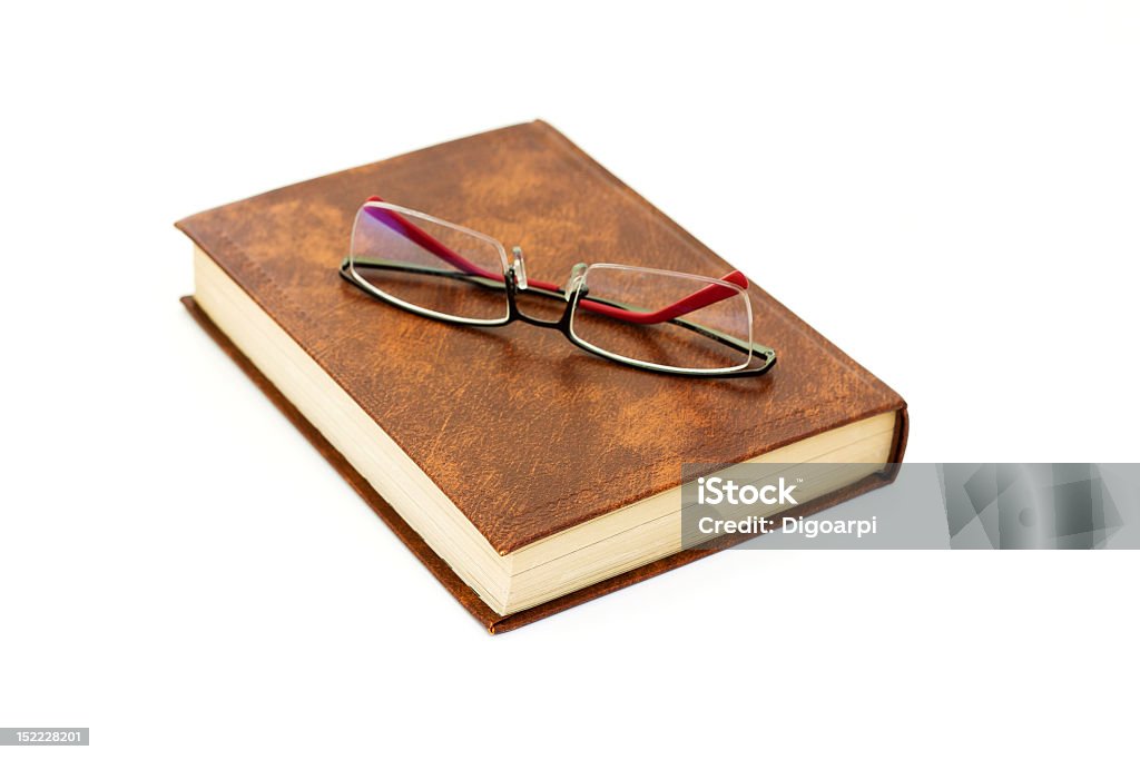本とメガネ - めがねのロイヤリティフリーストックフォト