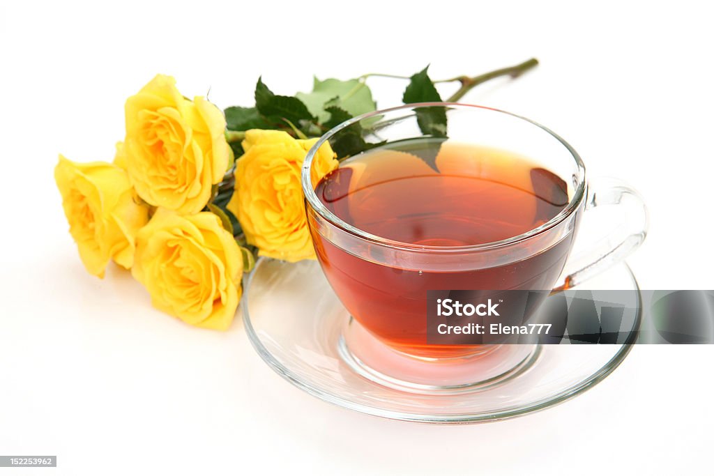 Tè e giallo Rose - Foto stock royalty-free di Bibita