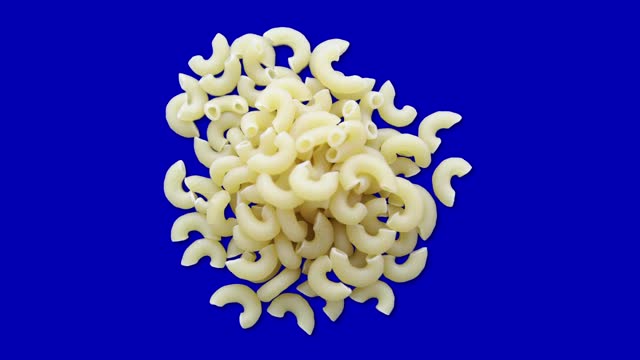 pasta Growing amount stop motion