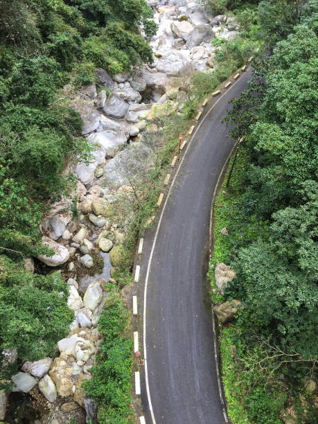 istock Mountain road in Taroko Gorge in Taiwan 1522623088