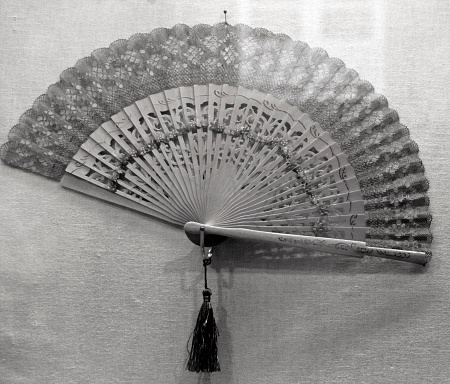Open Hand Fan, store window, spanish culture.