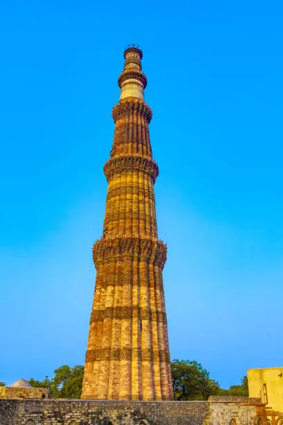 Qutb Minar, Delhi, the worlds tallest brick built minaret at 72m, built between 1193 and 1386