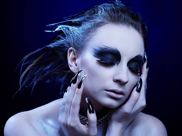 istock vulture girl 152311837