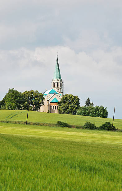 majestoso igreja - conutryside imagens e fotografias de stock