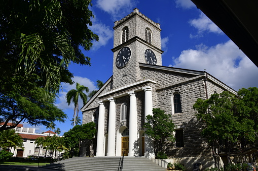 Honolulu, Oahu, Hawaii, USA: Kawaiaha'o Church, Congregational church -  the national church of the Hawaiian Kingdom and chapel of the royal family, the church is popularly known as Hawaiʻi's Westminster Abbey - built using coral rock - Designed by Rev. Hiram Bingham in the New England style of the Hawaiian missionaries, completed in 1842 - Hawaiian Mission Houses Historic Site.