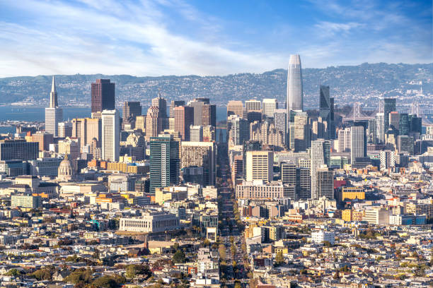 vista aerea del paesaggio urbano di san francisco all'alba del mattino - san francisco county vacations tourism travel foto e immagini stock