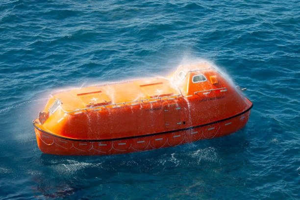 30,000+ Free Life Raft & Raft Images - Pixabay