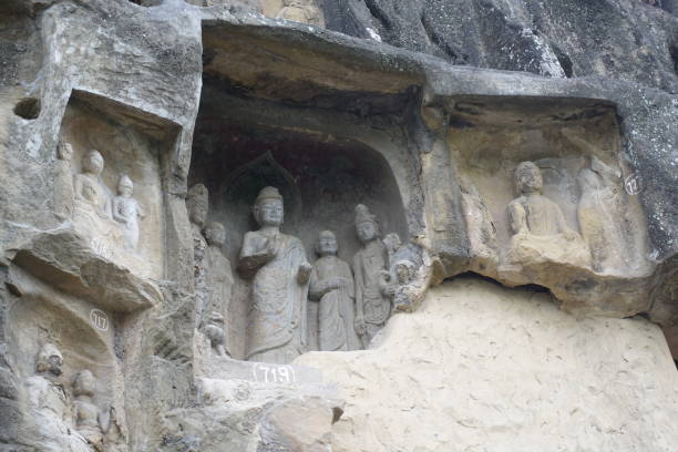 istock Grottoes with carved Buddha statues 1524721319