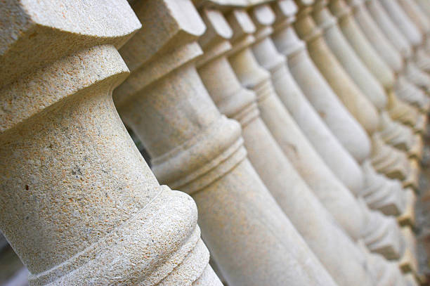 istock number of columns on a diagonal 152493120