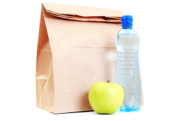 sac-repas - bag lunch paper bag water bottle photos et images de collection