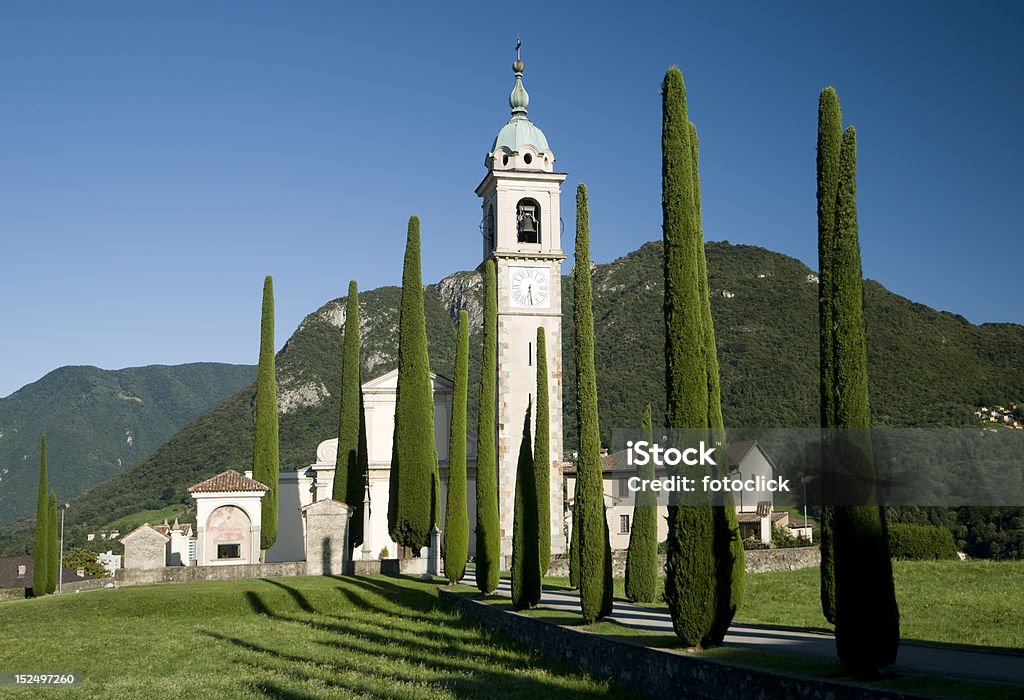 Sant'Abbondio en Montagnola iglesia - Foto de stock de Aguja - Chapitel libre de derechos