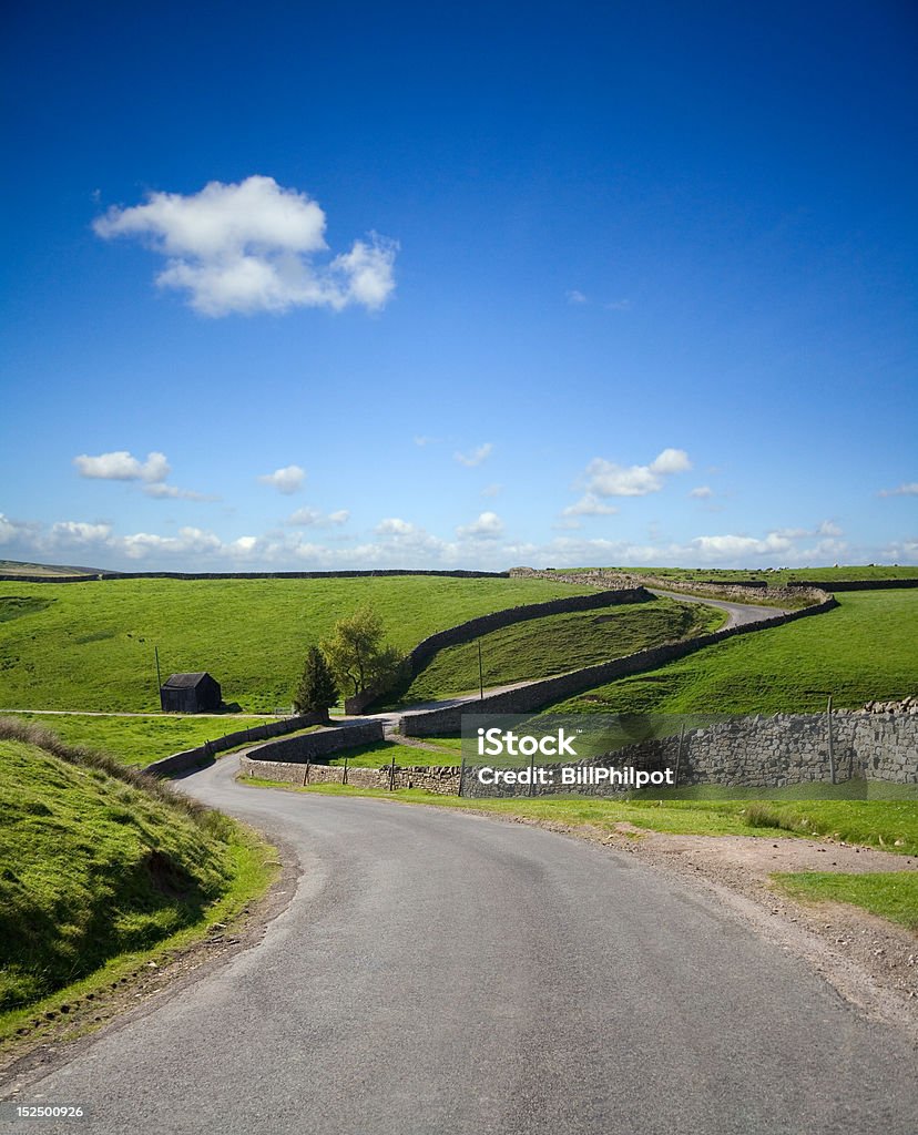 Tereny działkowe Road - Zbiór zdjęć royalty-free (Park Narodowy Yorkshire Dales)