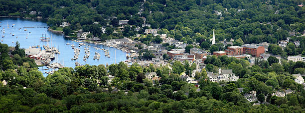 camden, me - town maine american culture camden maine stock-fotos und bilder