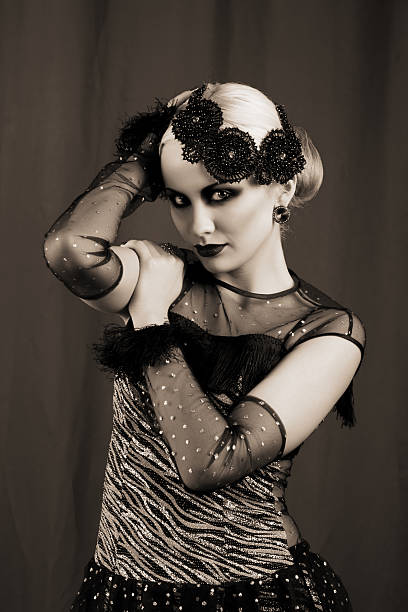 istock Beautiful retro-styled blonde women 152501995