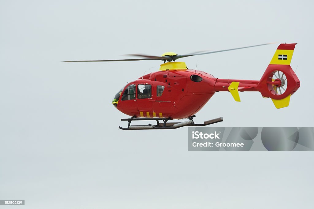 Ambulancia aérea en vuelo - Foto de stock de Ambulancia Aérea libre de derechos