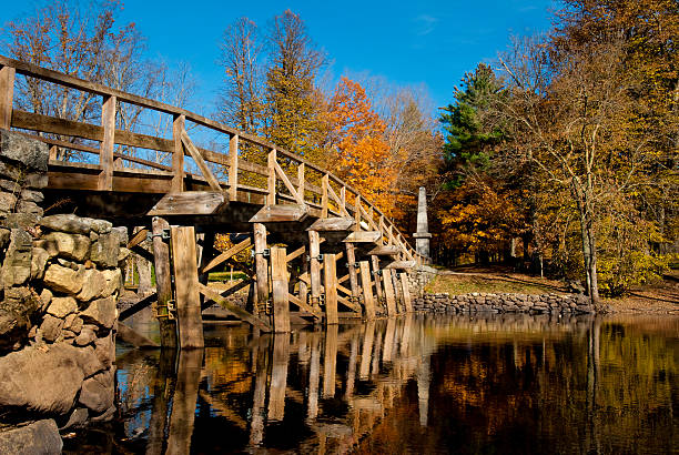 Old north bridge Old north bridge located in Concord, massachusetts, where the american revolution started concord massachusetts stock pictures, royalty-free photos & images