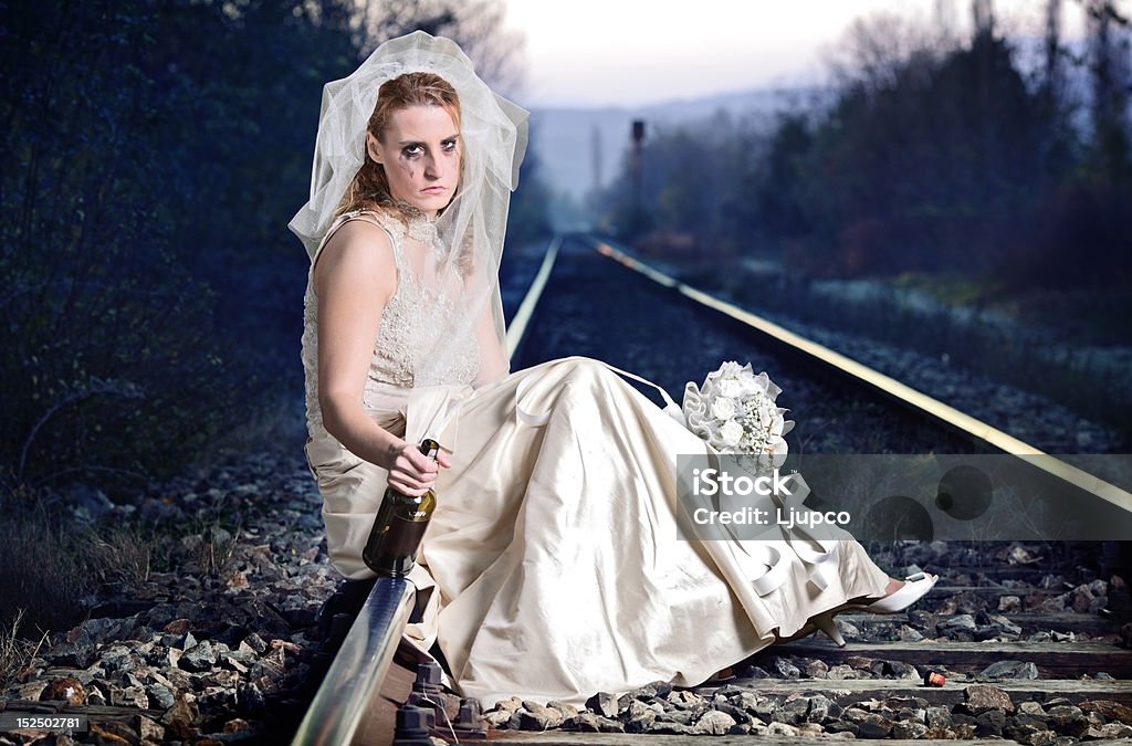 花嫁にがっかり鉄道 - 壊れたのロイヤリティフリーストックフォト