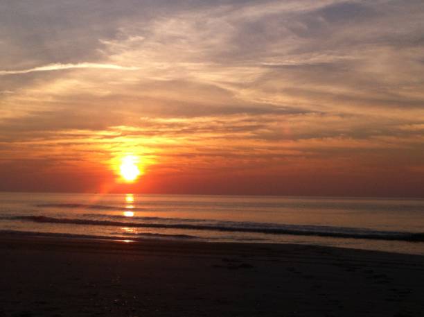 istock Carolina Beach Sunrise 1525029818