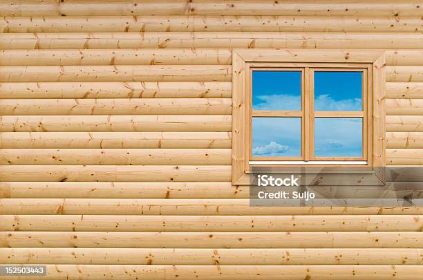 Pared De Madera Foto de stock y más banco de imágenes de Chalet - Chalet, Madera - Material, Con textura