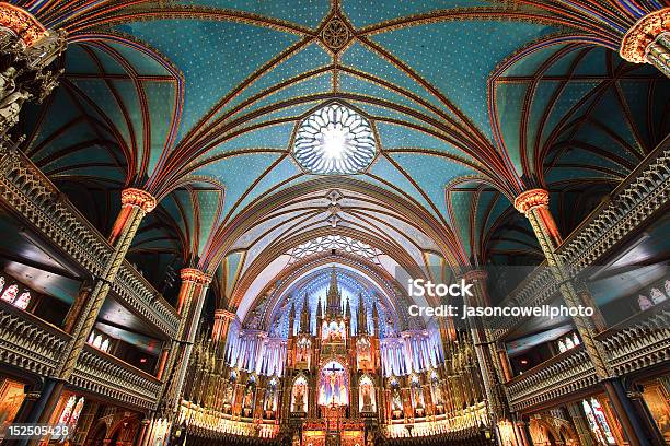 Catedral De Notre Dame De Montreal Foto de stock y más banco de imágenes de Notre Dame de Montreal - Notre Dame de Montreal, Montreal, Basílica