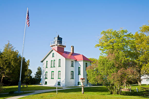 grand poprzeczny latarni - leelanau peninsula zdjęcia i obrazy z banku zdjęć