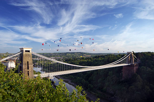 uruchom - bristol england bridge clifton suspension bridge suspension bridge zdjęcia i obrazy z banku zdjęć