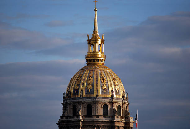 istock Dome des Invalides, Paris, France 152508138