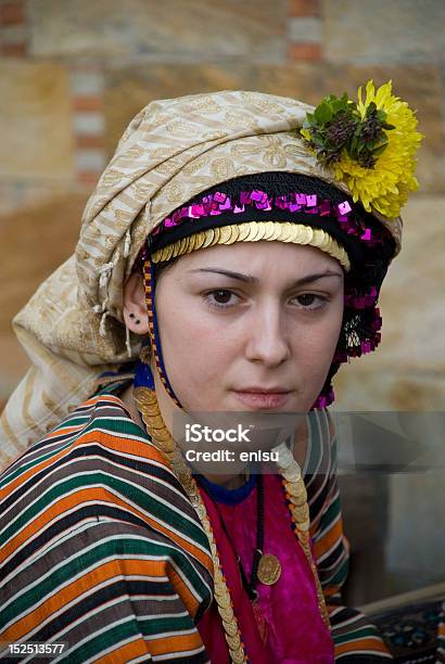 Photo libre de droit de Jeune Femme Turque banque d'images et plus d'images libres de droit de Adulte - Adulte, Asie de l'Ouest, Beauté